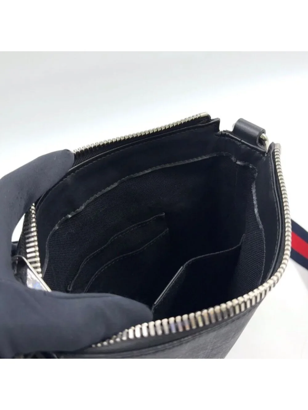 Gucci GG Supreme Small Messenger Bag Leather Navy Black Red Silver